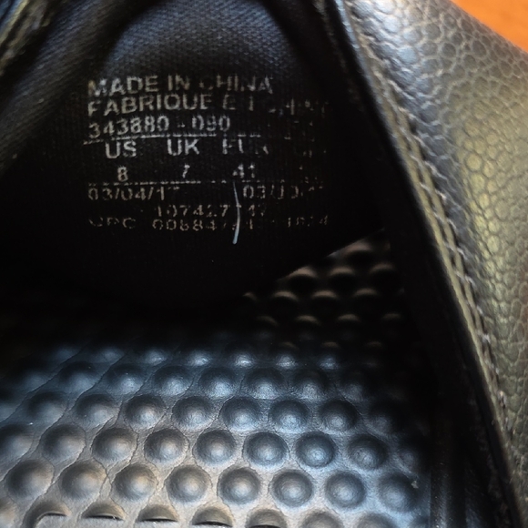 Nike Black and White Slide Sandals Size 8 - Picture 7 of 7